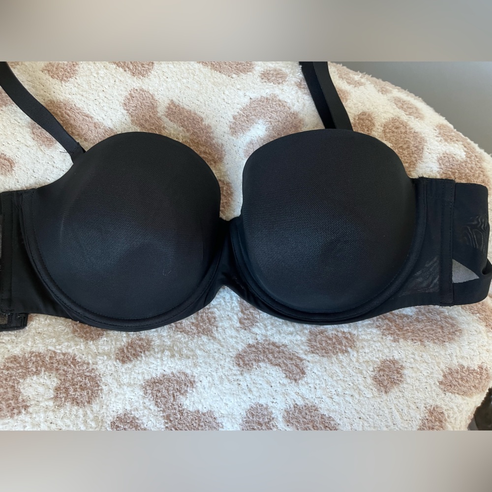 Auden Black Bra with Adjustable Removable Straps - Strapless - New
